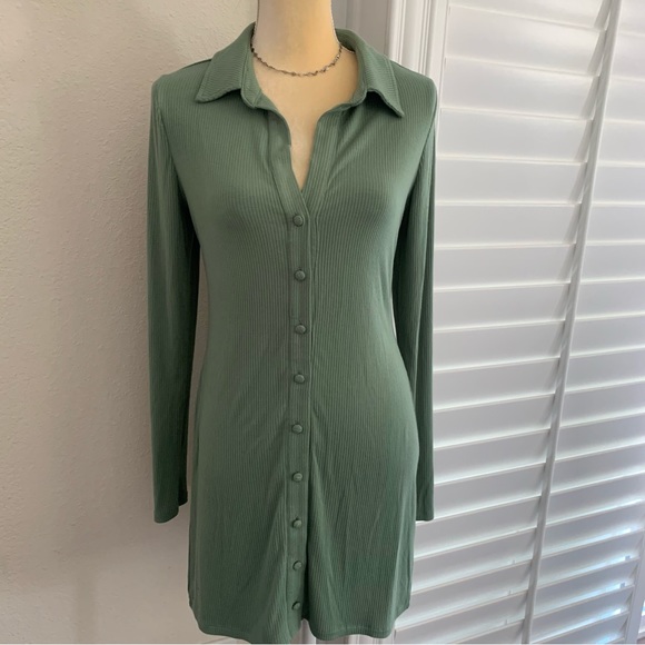 AFRM DRESS - Picture 3 of 7